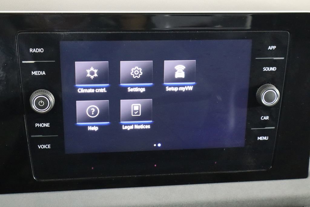 Used 2025 Volkswagen Jetta SE image 35