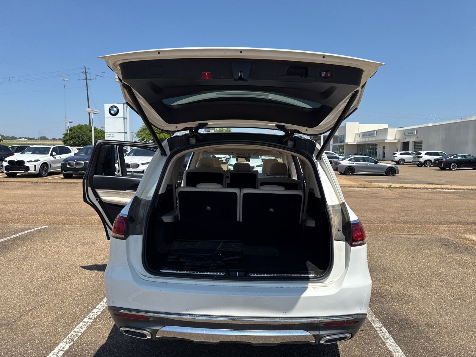 Used 2021 Mercedes-Benz GLS 450 4MATIC image 9