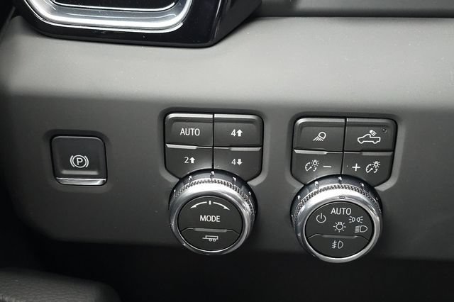 New 2026 GMC Sierra 2500 Denali w/ Denali Reserve Package AWD/4WD image 30
