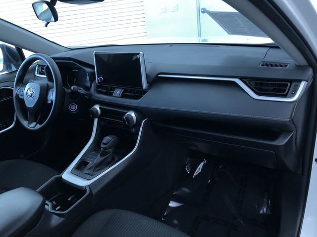 Certified 2025 Toyota RAV4 LE image 23