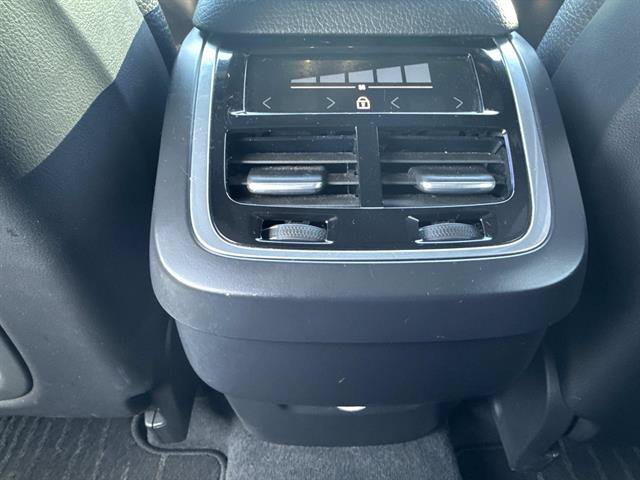 Used 2019 Volvo XC90 T6 Momentum w/ Advanced Package AWD/4WD image 17