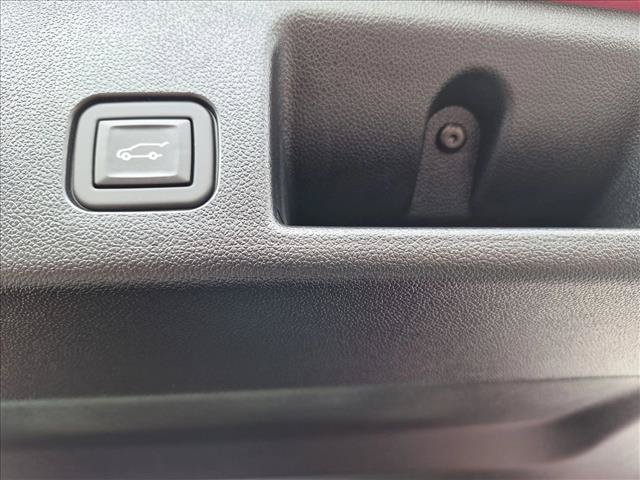 Used 2024 Chevrolet Equinox EV LT FWD image 11