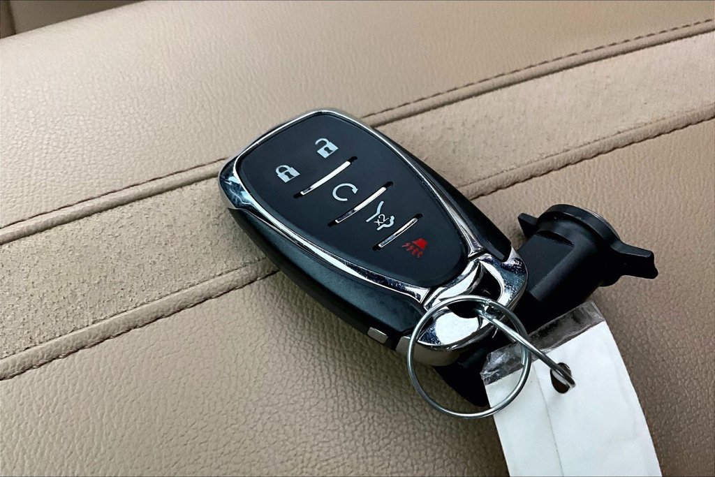 Used 2019 Chevrolet Blazer Premier w/ Sun and Wheels Package FWD image 13