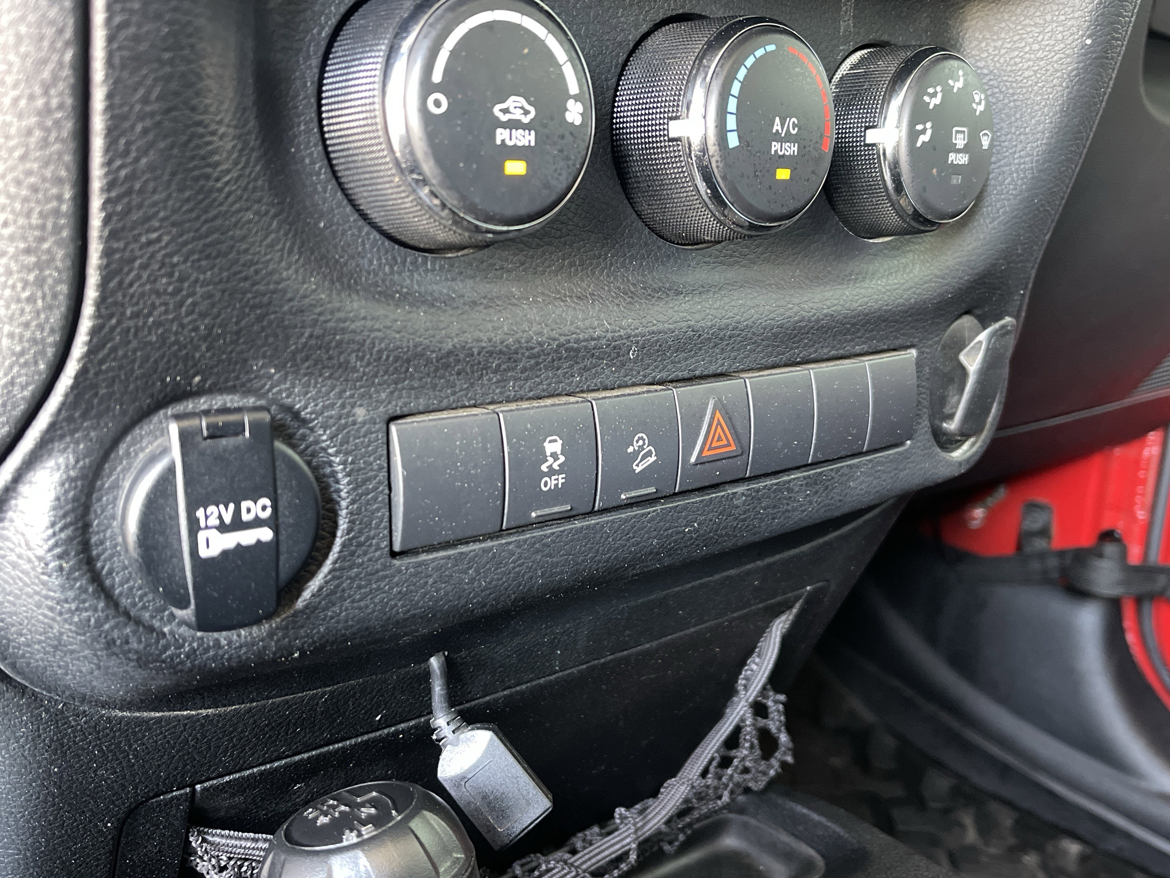 Used 2014 Jeep Wrangler Unlimited Sport image 12
