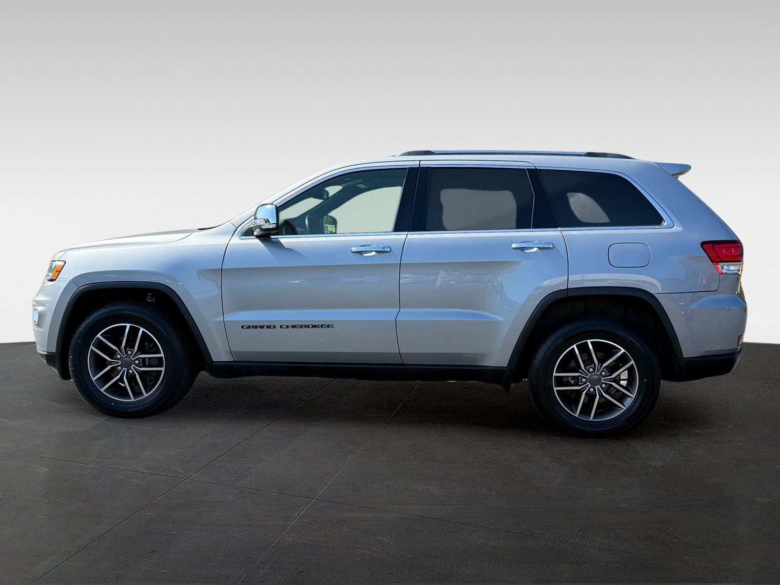 Used 2020 Jeep Grand Cherokee Limited AWD/4WD image 8