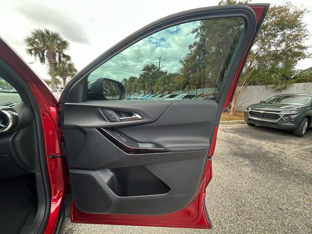 New 2026 Chevrolet Equinox LT w/ Midnight Edition image 28