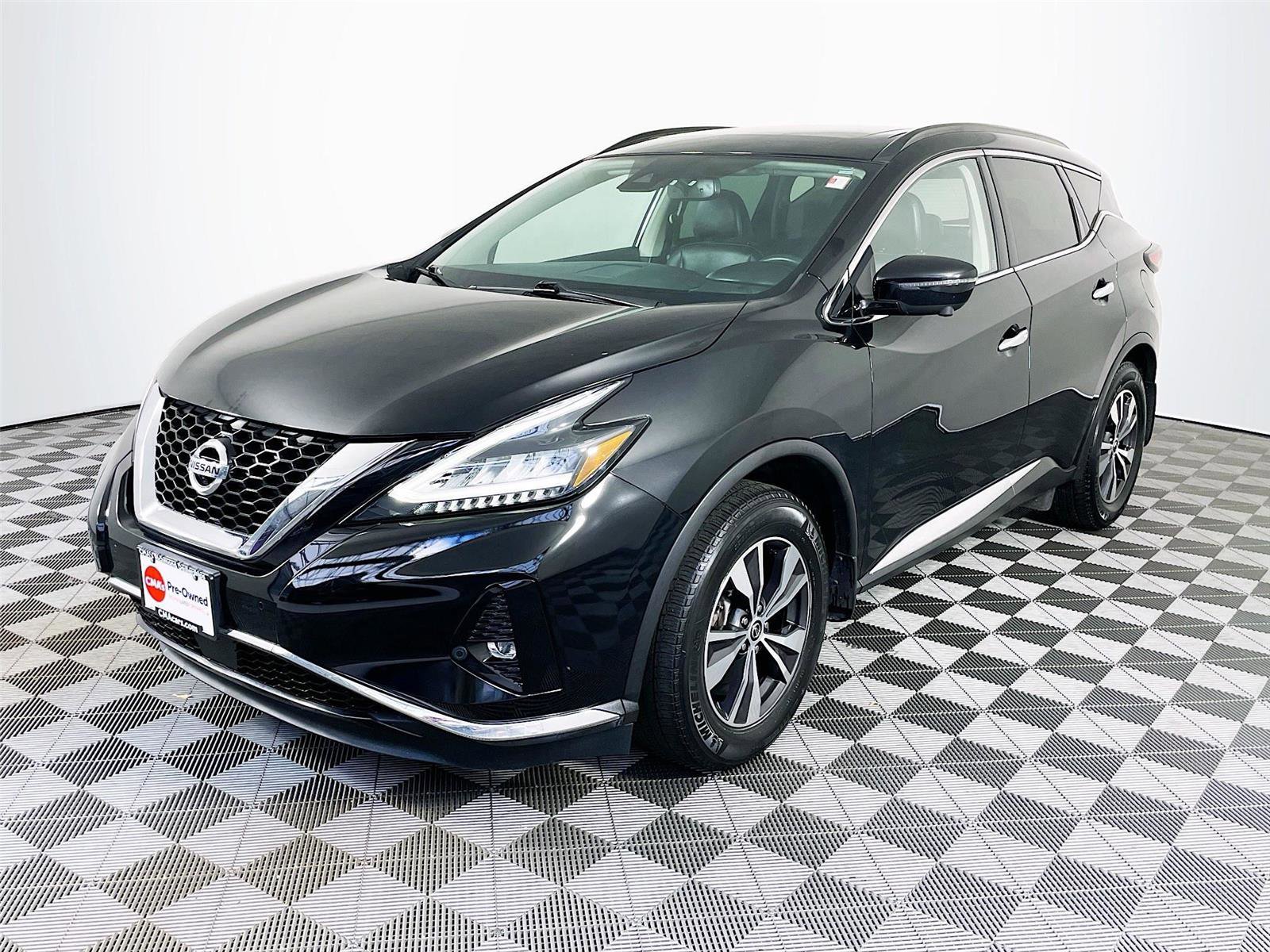 Used 2020 Nissan Murano SV w/ Premium Package image 3