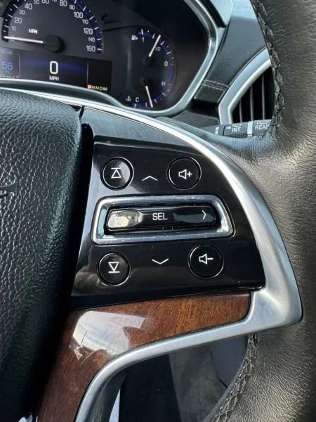 Used 2015 Cadillac SRX Luxury w/ Driver Awareness Package image 29
