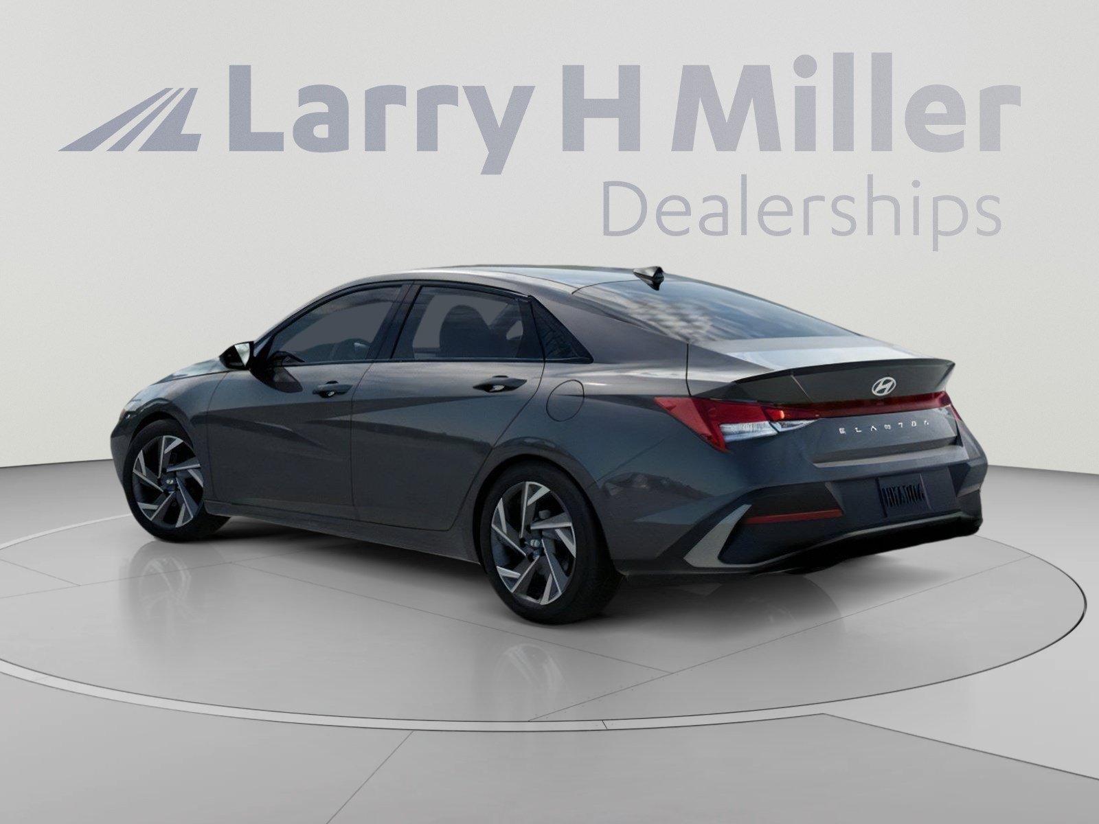 New 2026 Hyundai Elantra SEL Sport FWD image 5