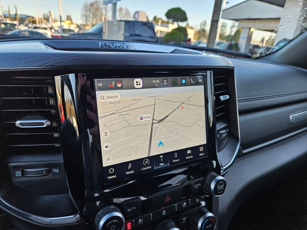 Used 2024 RAM 1500 Laramie image 25