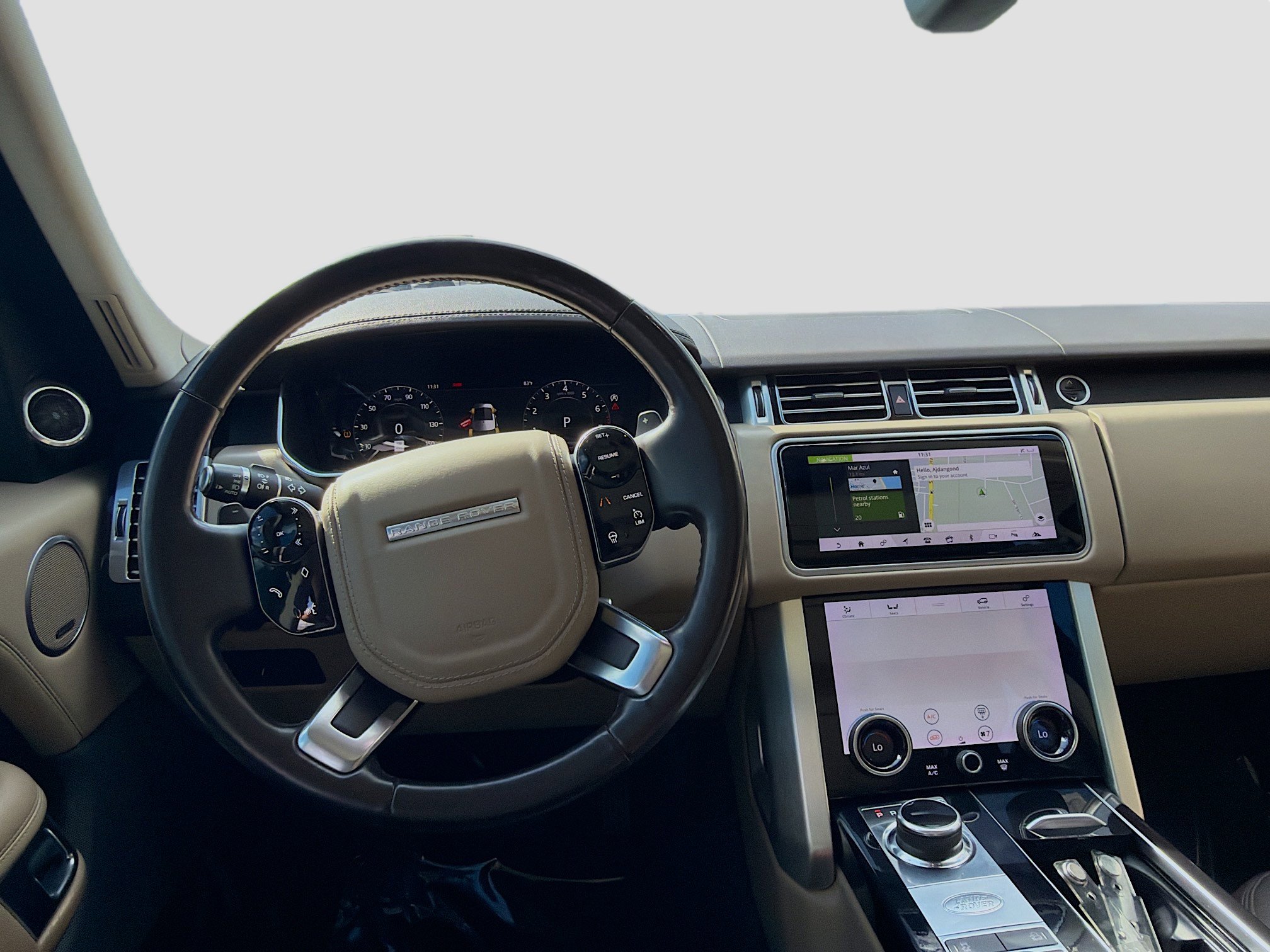 Used 2018 Land Rover Range Rover HSE image 21