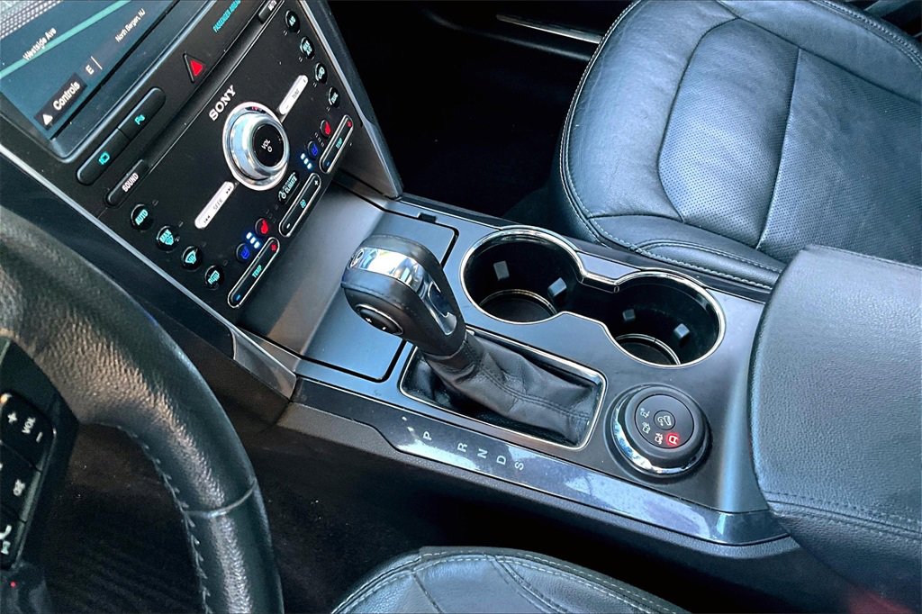 Used 2019 Ford Explorer Limited w/ Class III Trailer Tow Package image 16