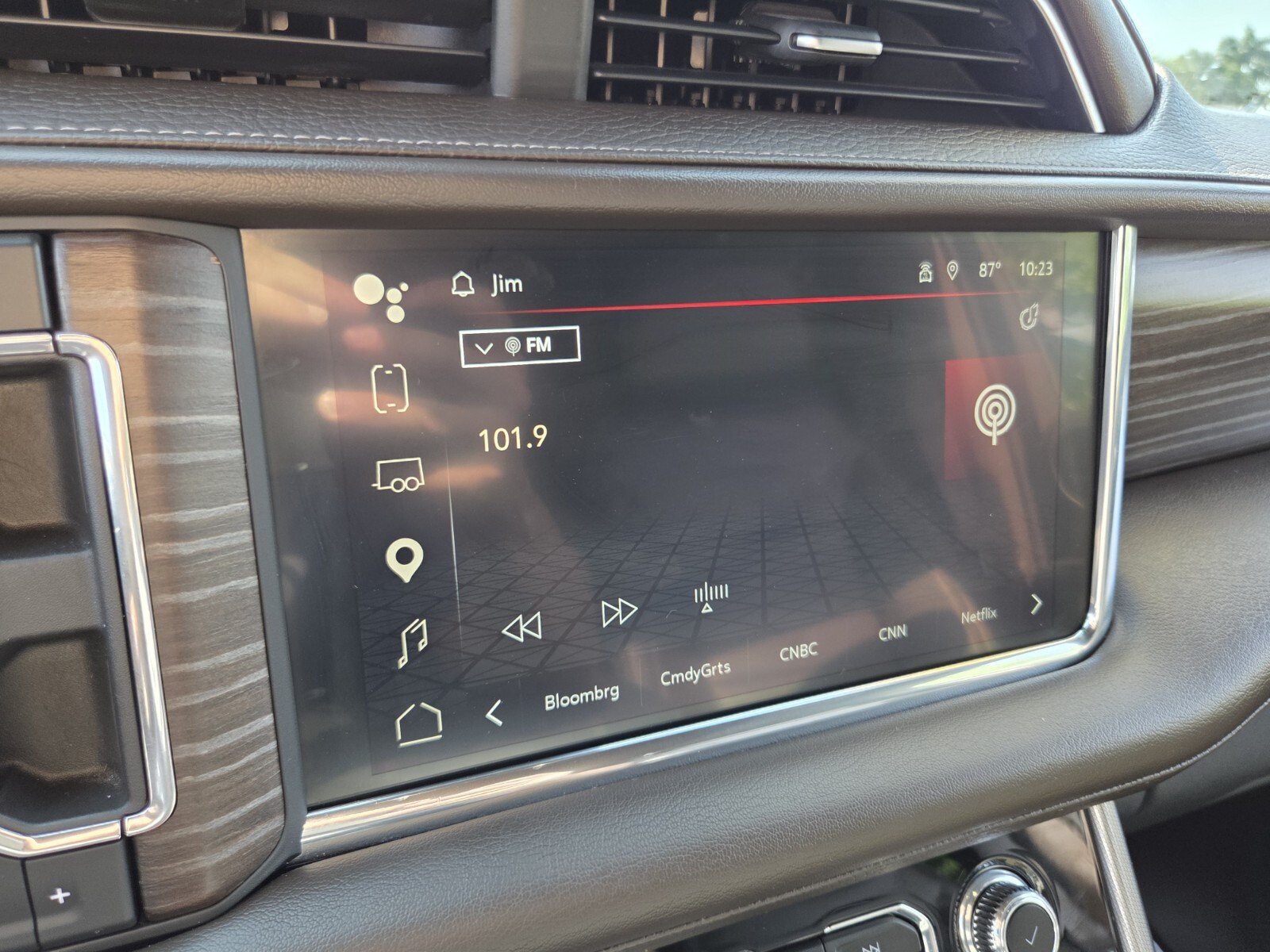 Certified 2023 GMC Yukon XL Denali w/ Denali Reserve Package AWD/4WD image 28