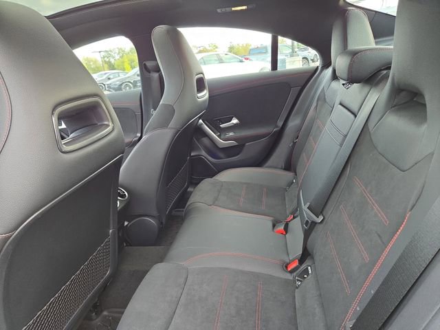 Used 2025 Mercedes-Benz CLA 250 4MATIC image 29