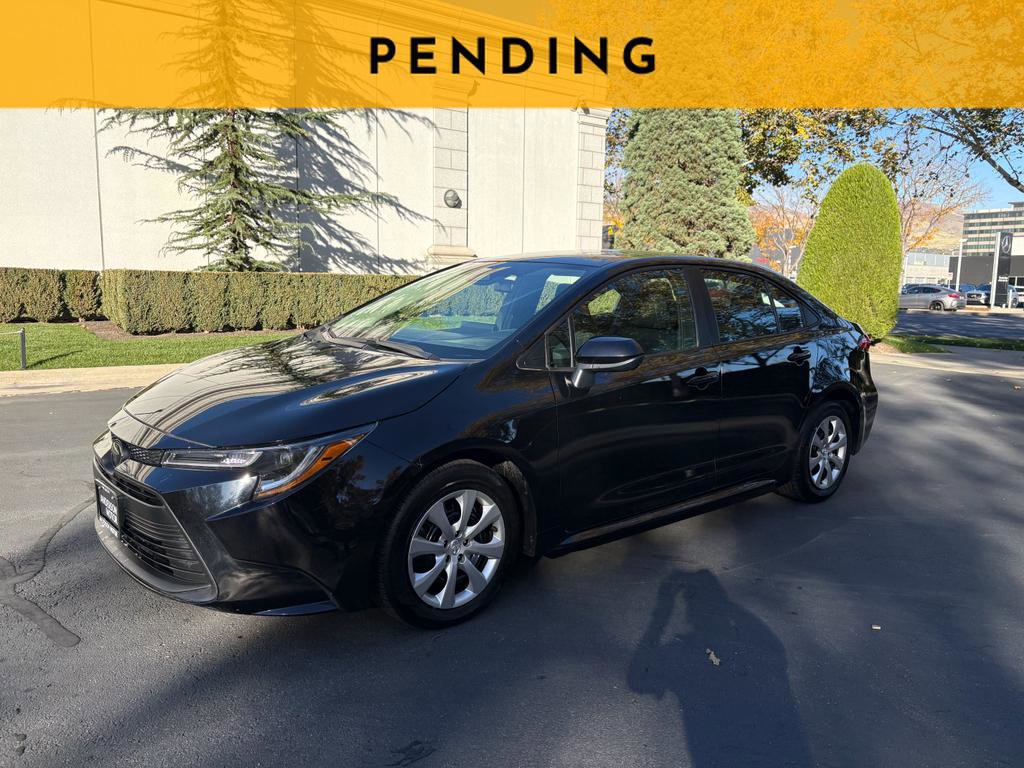 Used 2024 Toyota Corolla LE image 1