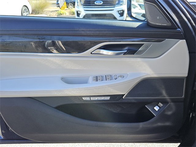 Used 2017 BMW 740i image 16