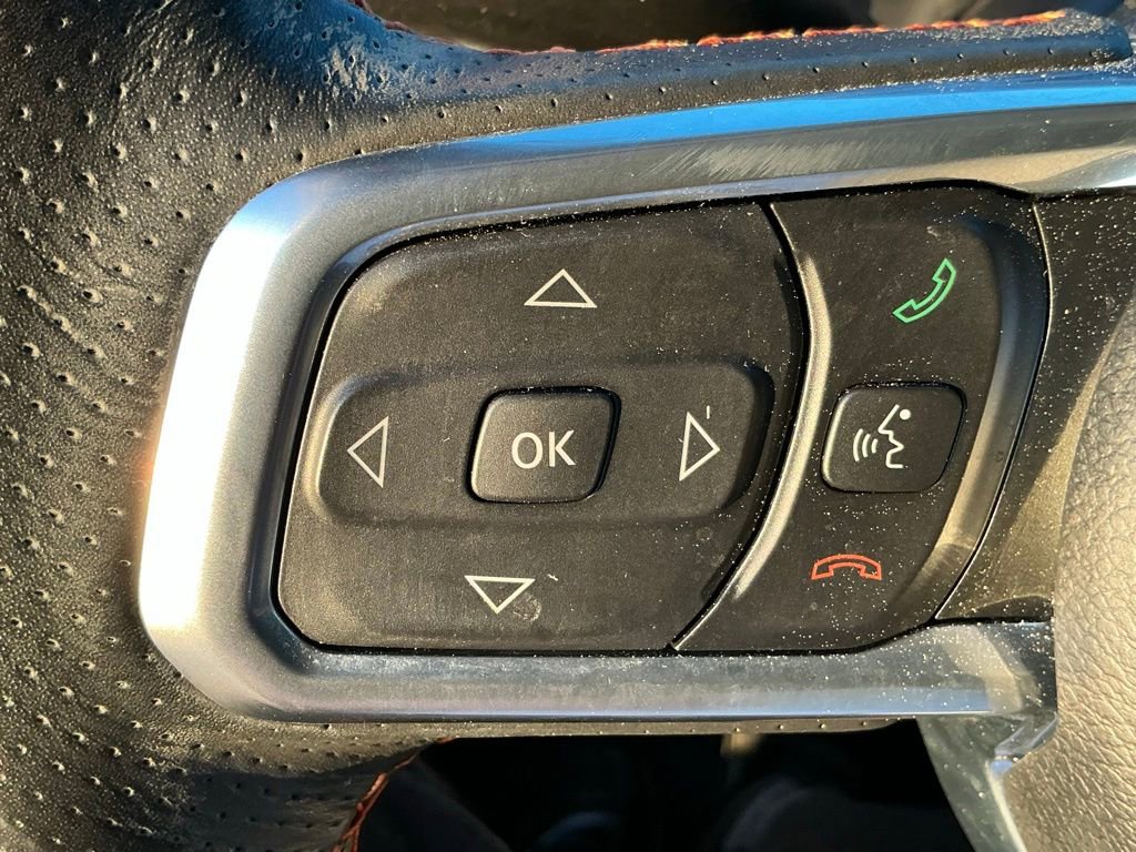 Used 2022 Jeep Gladiator Mojave w/ Cold Weather Group image 15