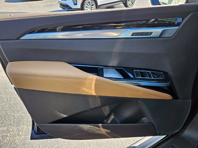 New 2026 Cadillac Escalade Luxury w/ Touring Package AWD/4WD image 29