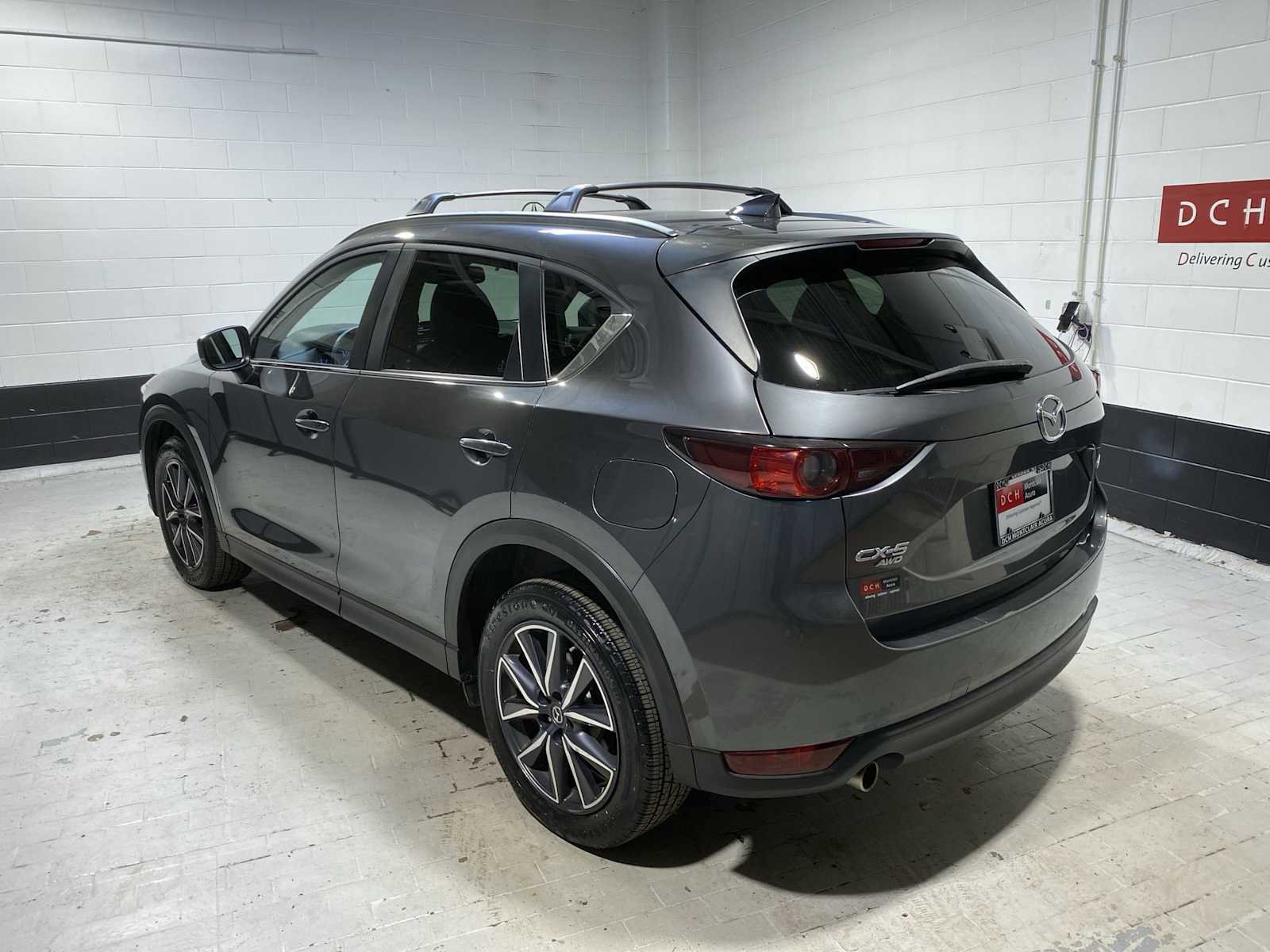 Used 2018 MAZDA CX-5 Touring w/ Preferred Equipment Package AWD/4WD image 4