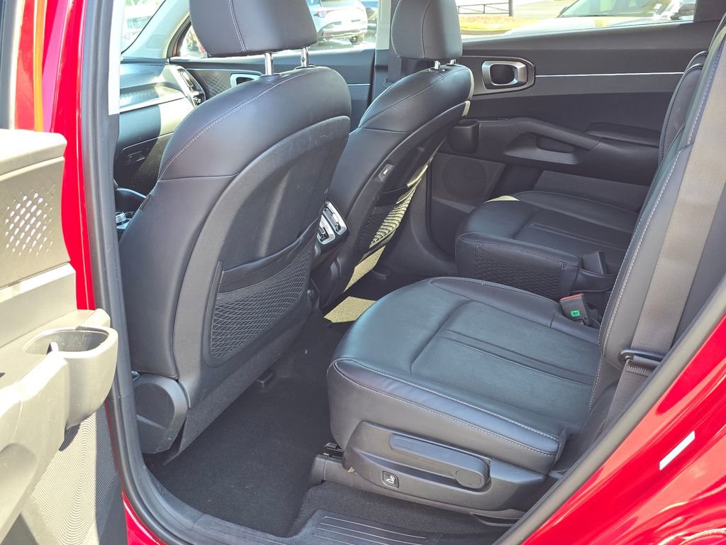 Certified 2023 Kia Sorento EX image 10