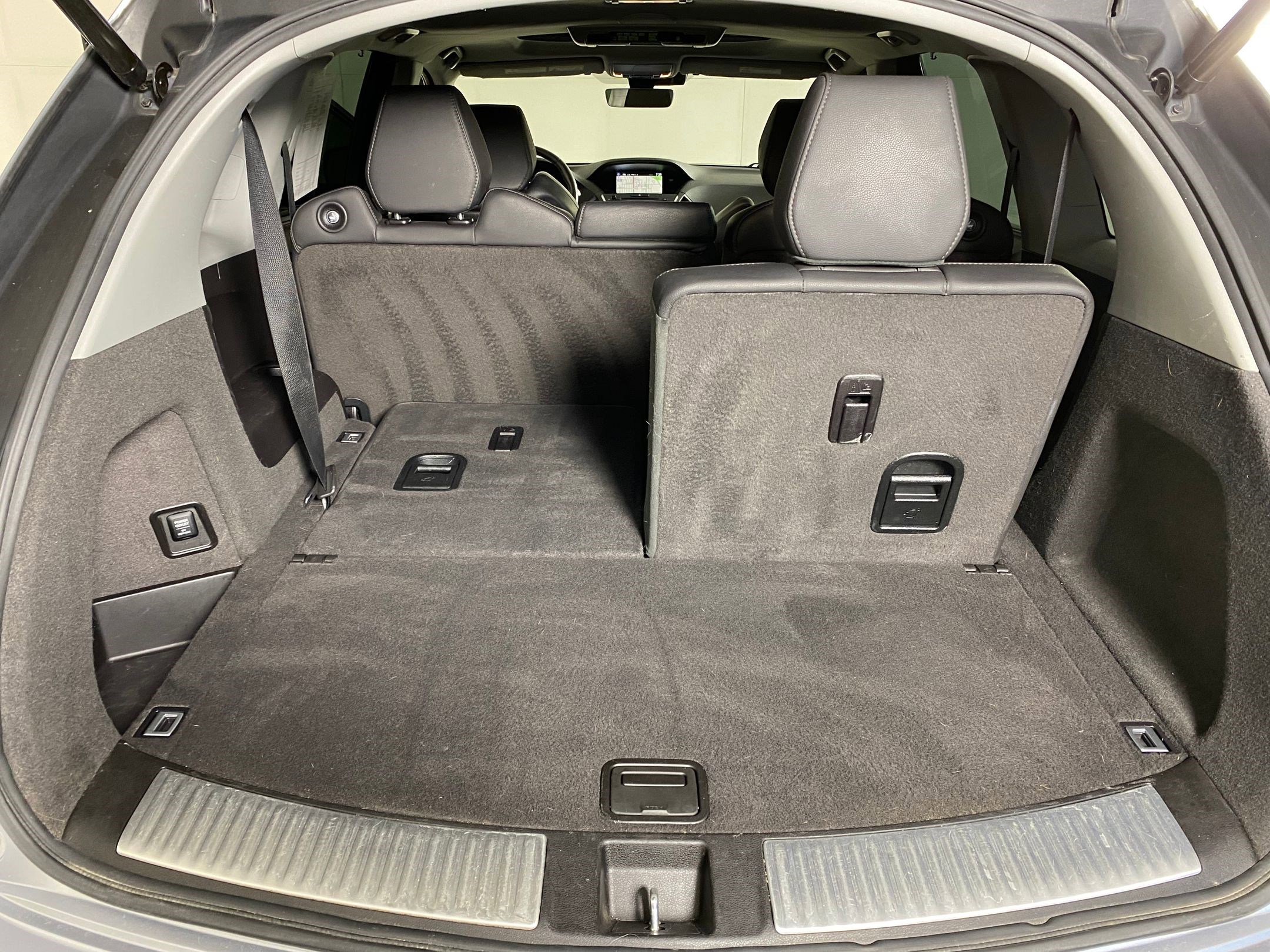 Used 2017 Acura MDX w/ Technology & Entertainment image 34