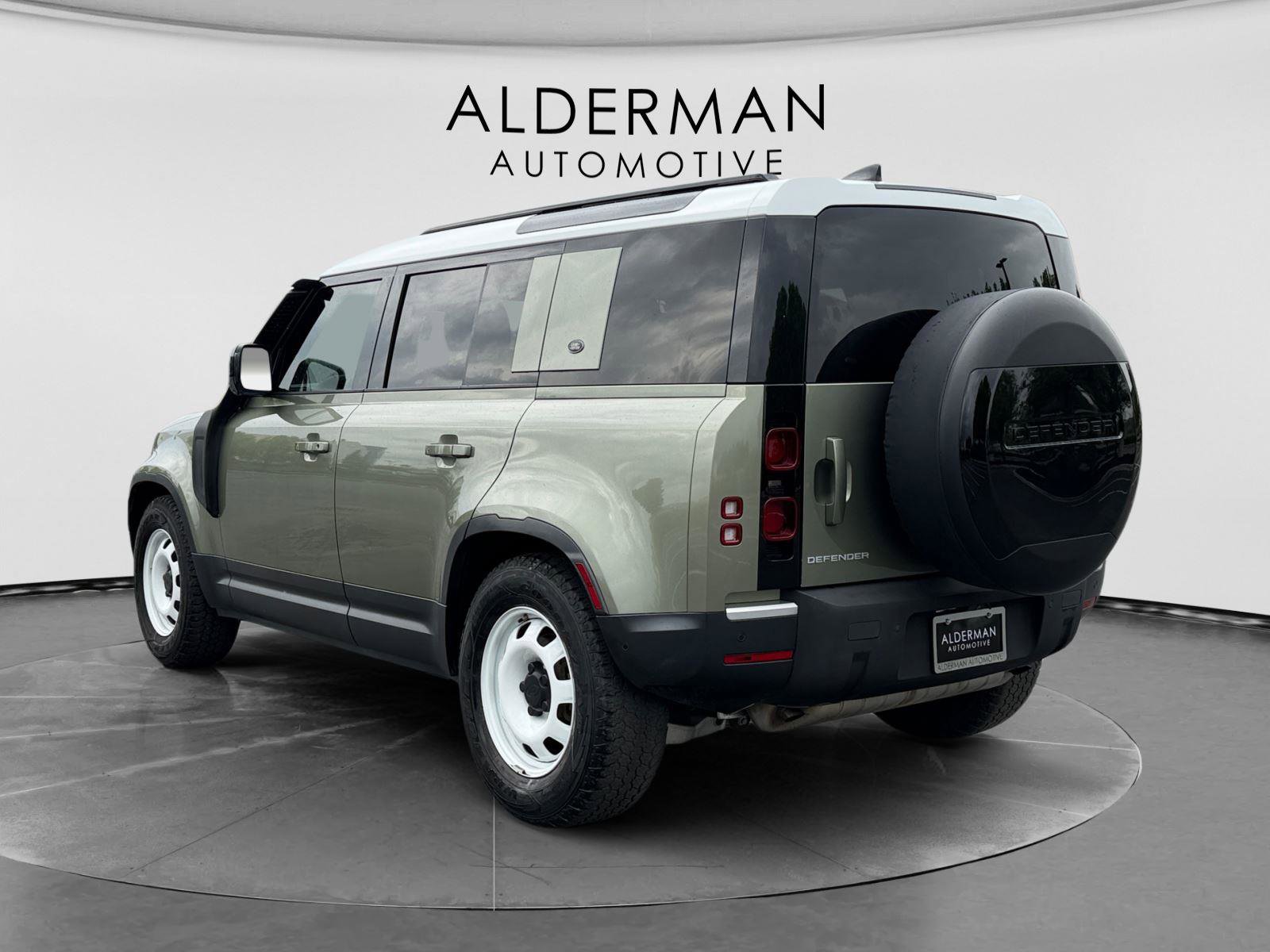 Used 2021 Land Rover Defender 110 S image 3