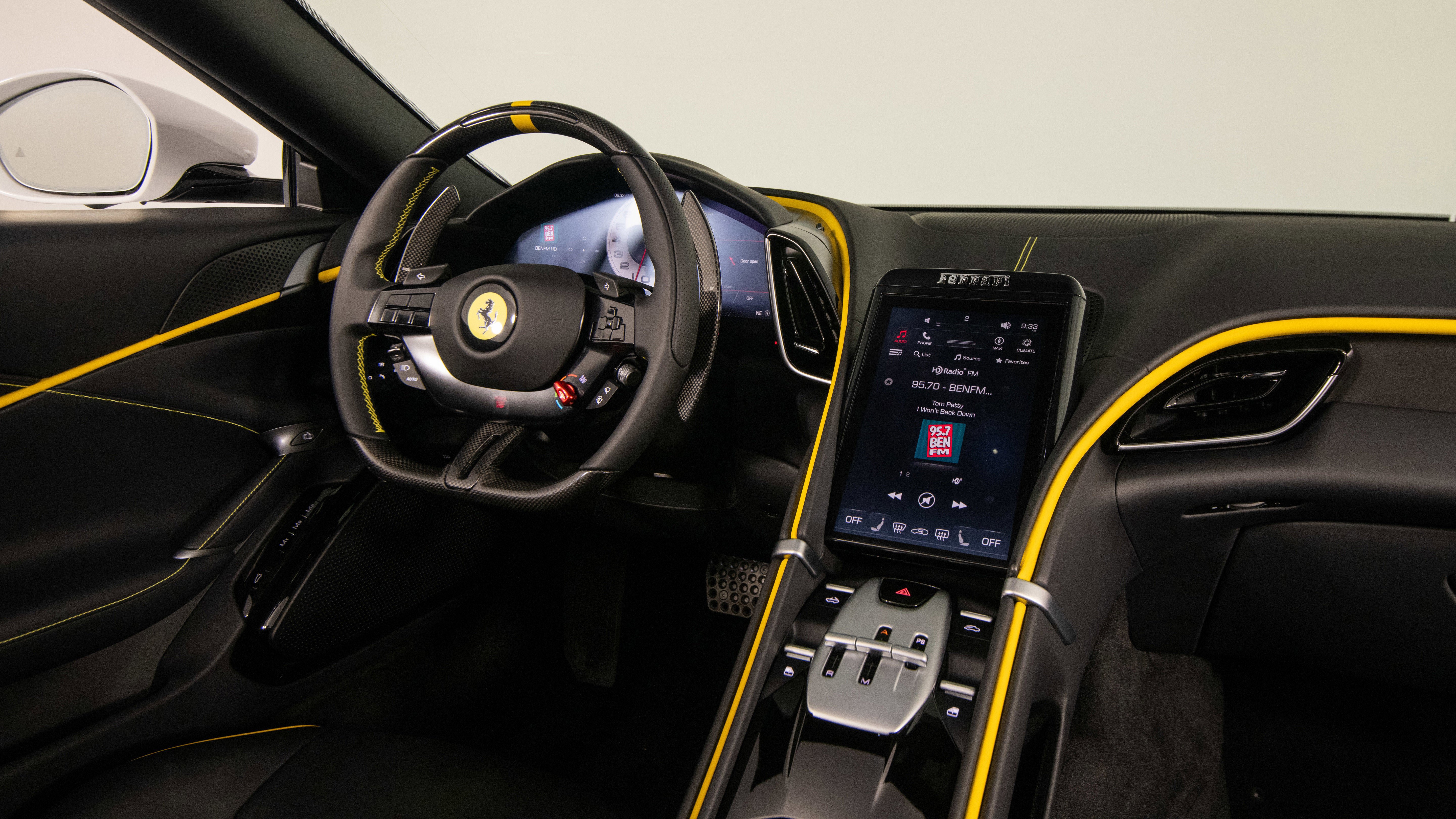 Certified 2026 Ferrari Roma Spider RWD image 31