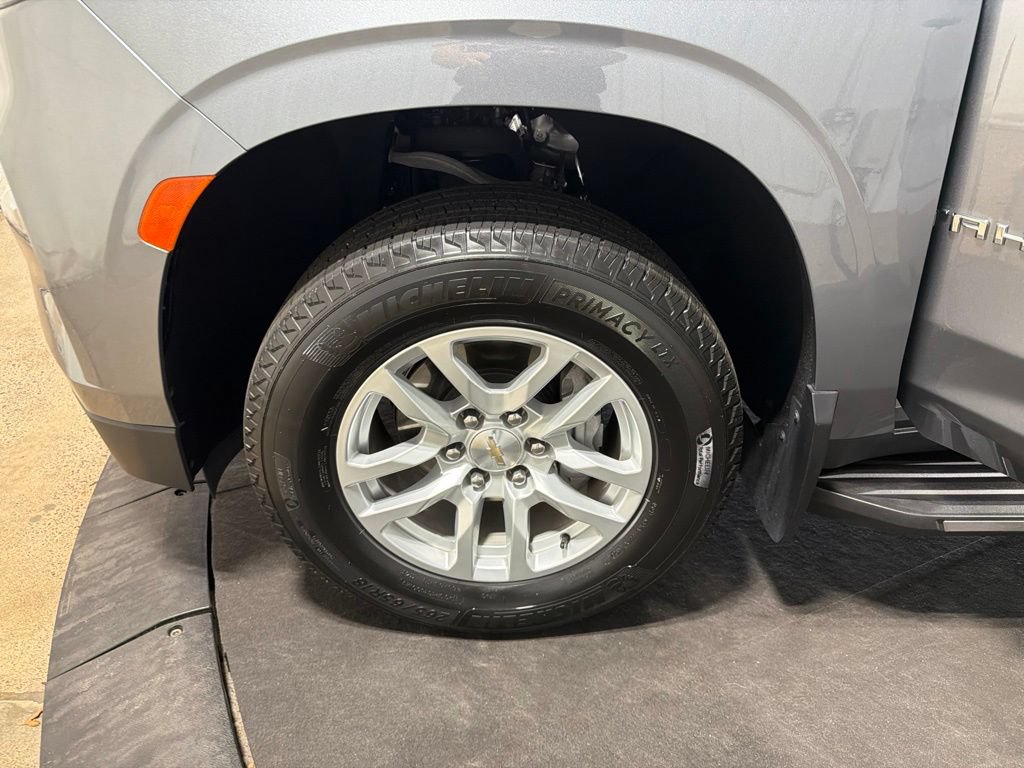 Certified 2021 Chevrolet Tahoe LT w/ Luxury Package AWD/4WD image 39