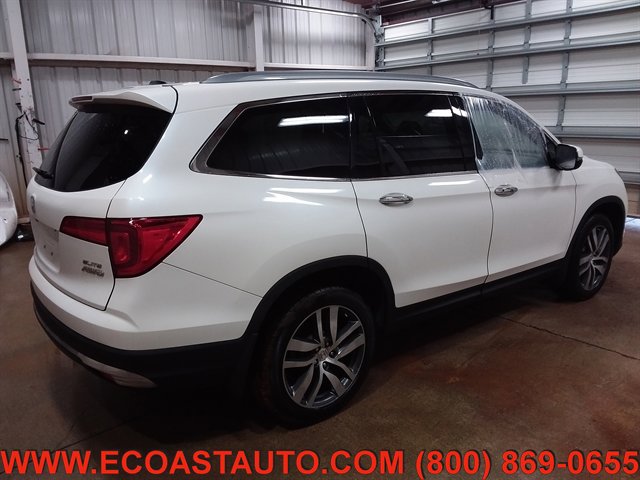 Used 2017 Honda Pilot Elite image 4