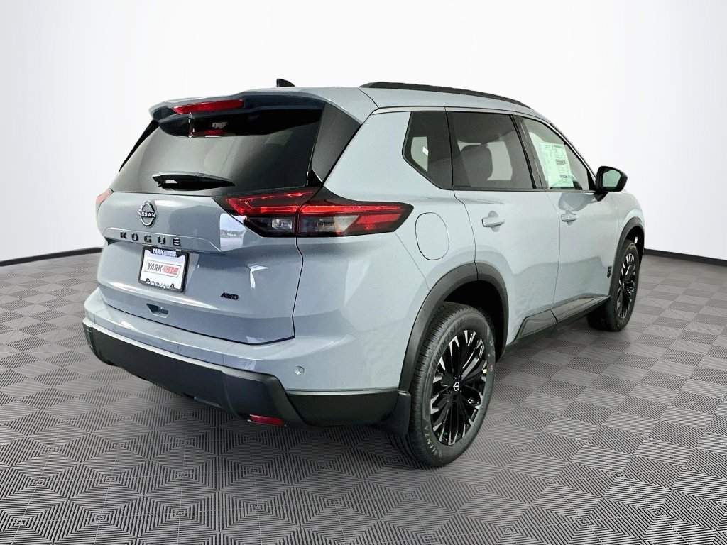 New 2027 Nissan Rogue Dark Armor AWD/4WD image 10