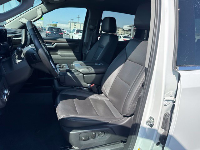 Used 2025 GMC Sierra 1500 SLT AWD/4WD image 15