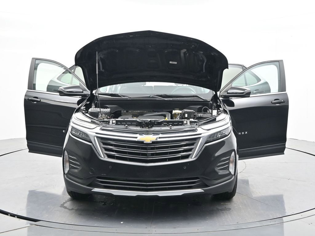 Used 2023 Chevrolet Equinox LT image 41