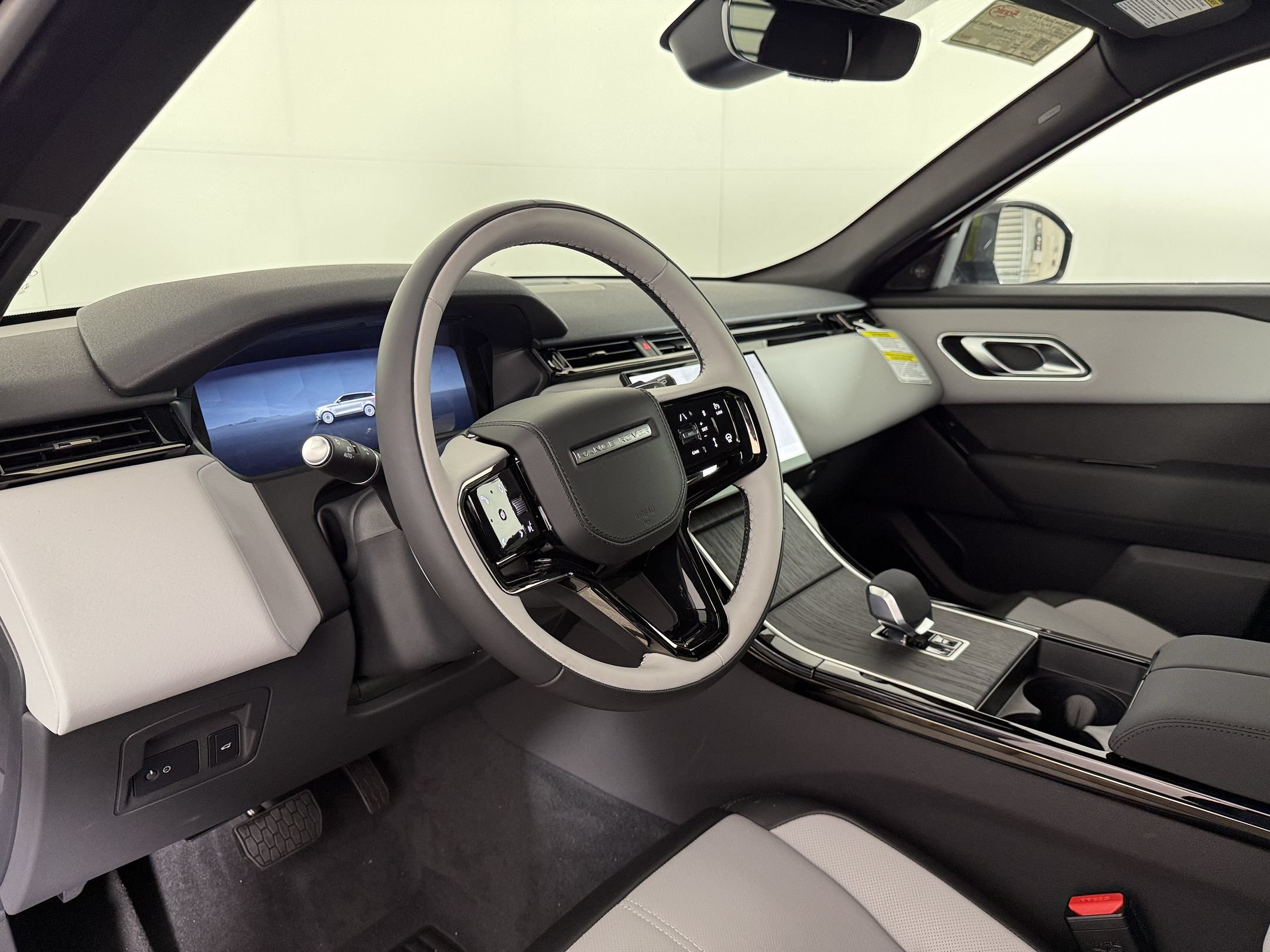 New 2026 Land Rover Range Rover Velar S AWD/4WD image 26