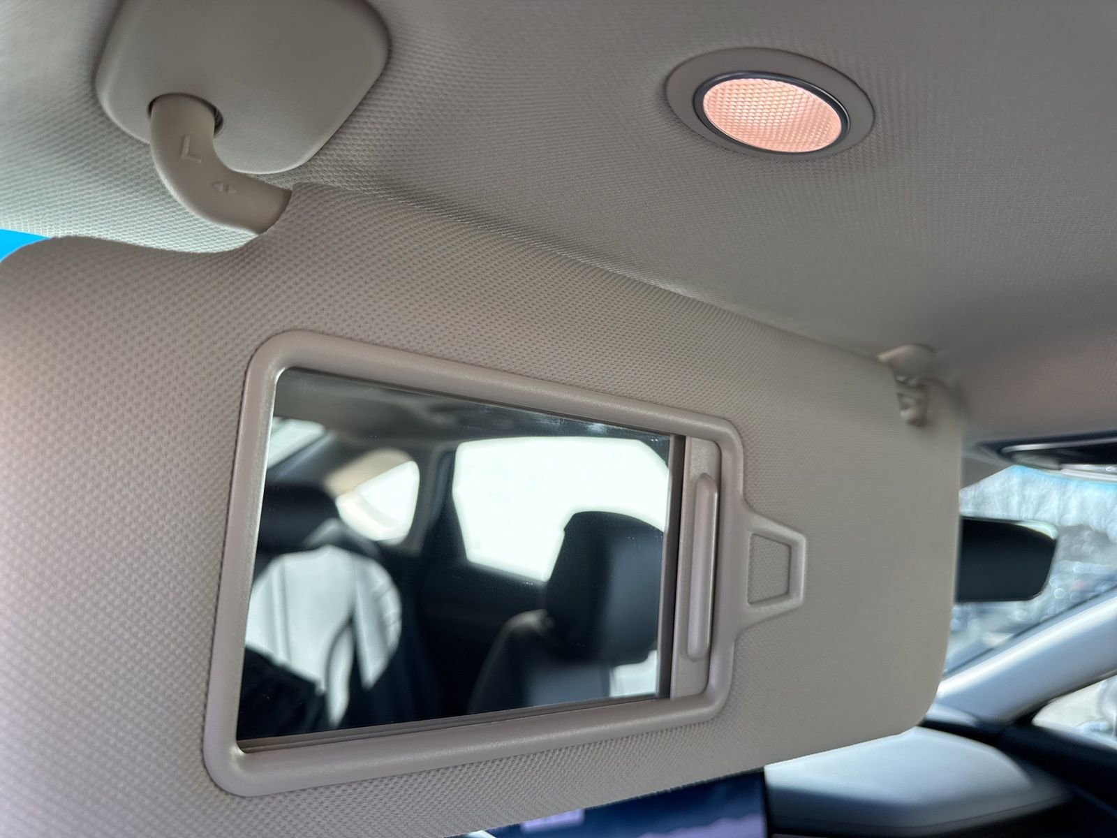 Used 2025 Genesis G80 2.5T Advanced image 32