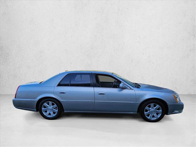Used 2007 Cadillac DTS FWD image 4