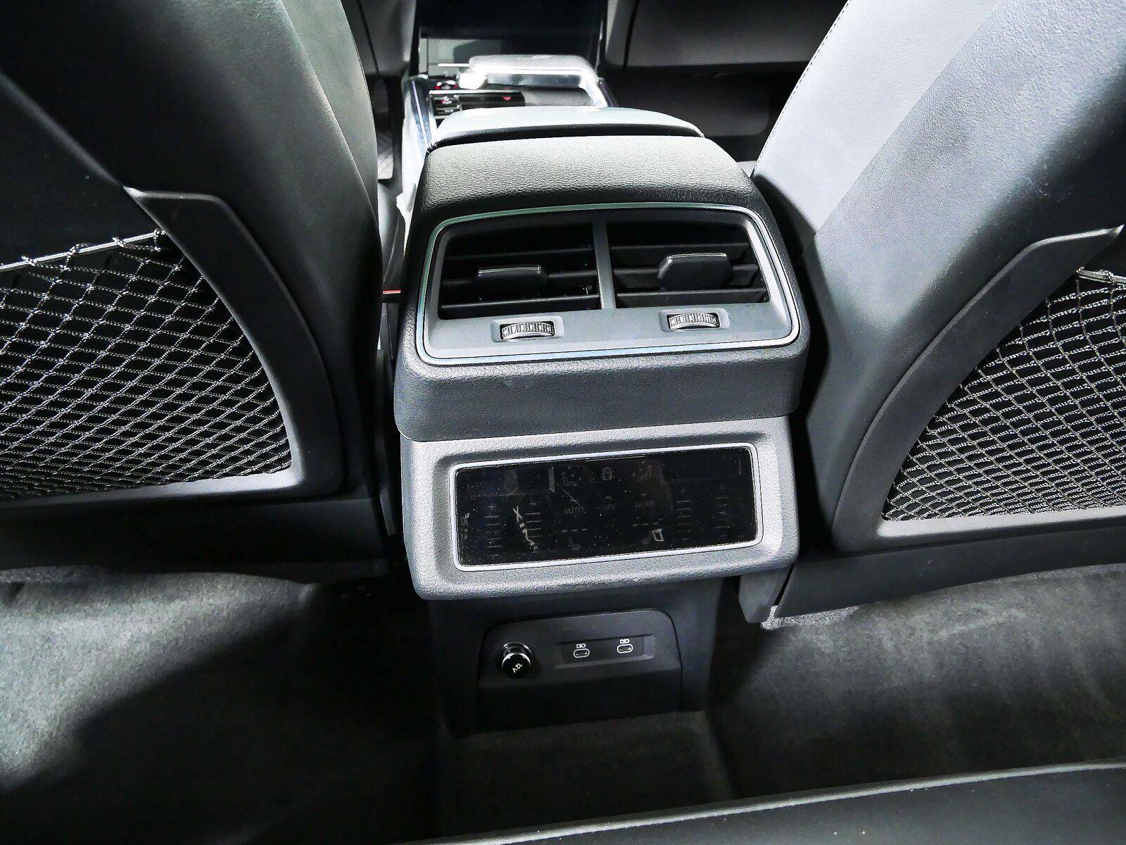 Used 2023 Audi e-tron S Prestige w/ Prestige Package AWD/4WD image 24