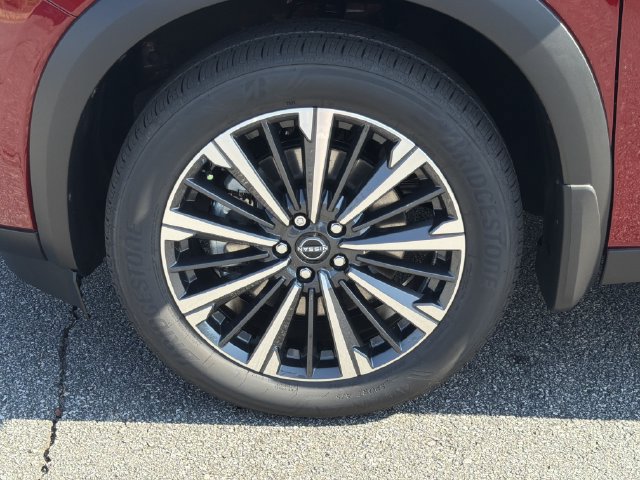 New 2026 Nissan Pathfinder Platinum AWD/4WD image 13