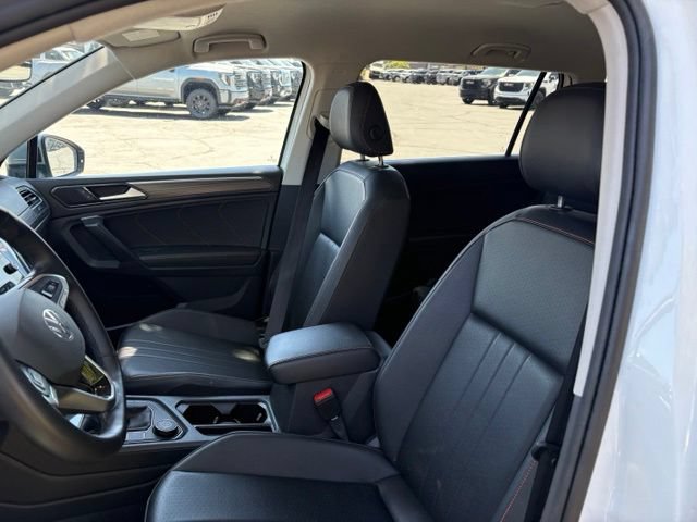 Used 2024 Volkswagen Tiguan SE AWD/4WD image 13
