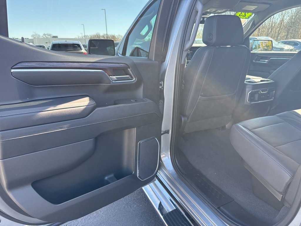 Used 2023 GMC Sierra 1500 SLT w/ SLT Premium Package image 12