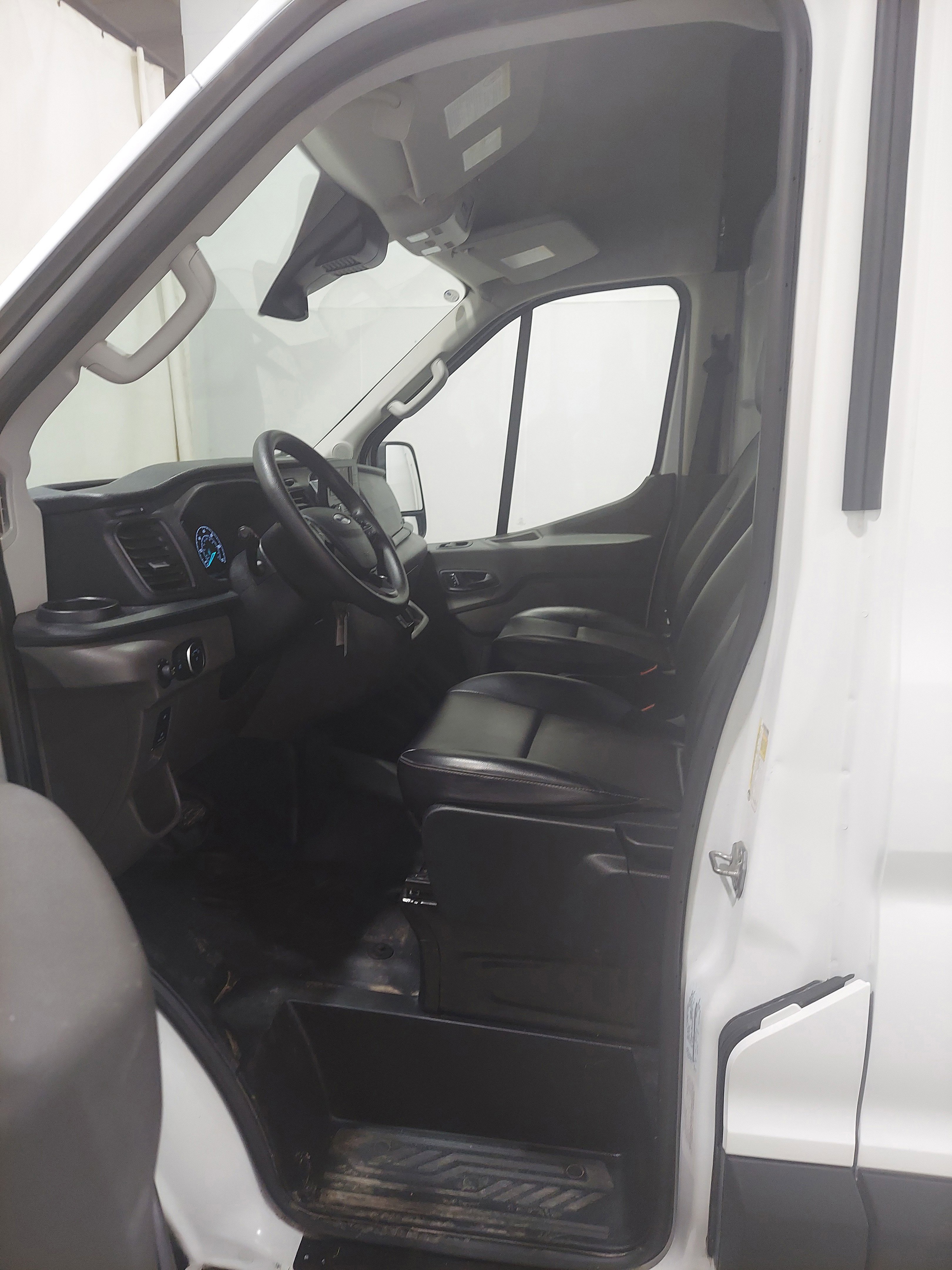 Used 2025 Ford Transit 250 148 High Roof AWD w/ Load Area Protection Package image 12