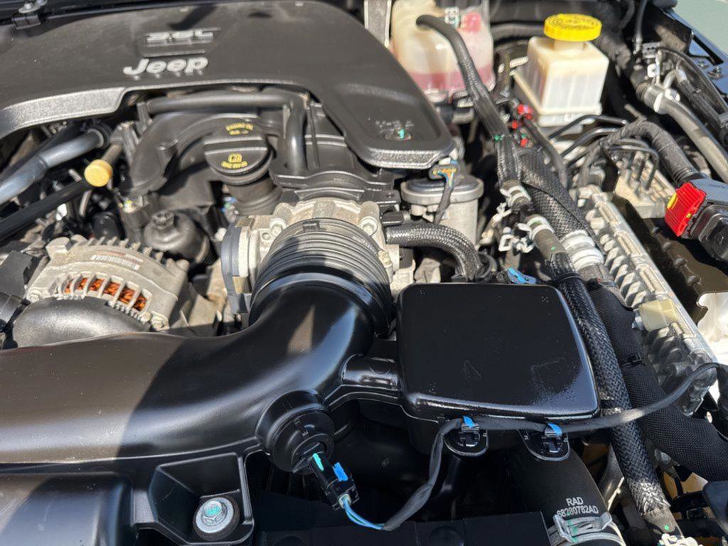 Used 2021 Jeep Gladiator Mojave AWD/4WD image 29