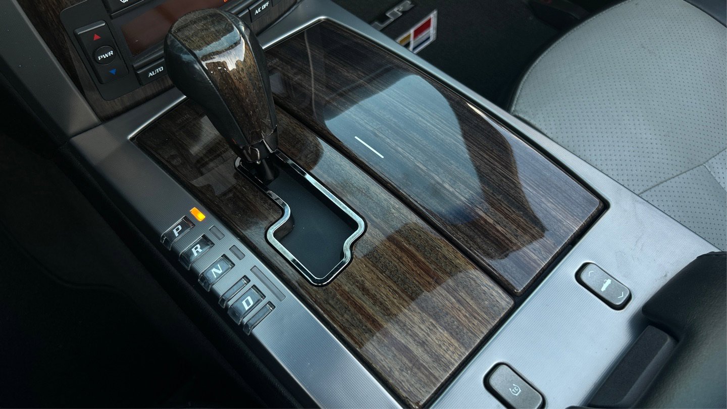 Used 2006 Cadillac XLR V image 31