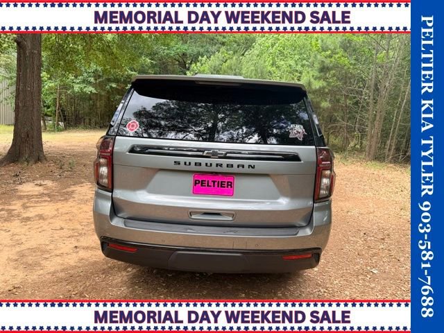 Used 2023 Chevrolet Suburban Z71 w/ Luxury Package AWD/4WD image 11
