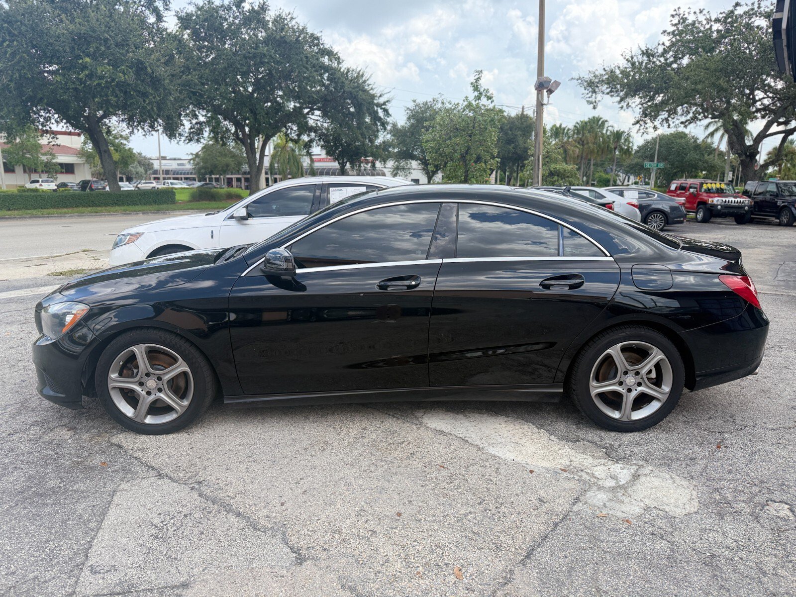 Used 2014 Mercedes-Benz CLA 250 4MATIC image 2