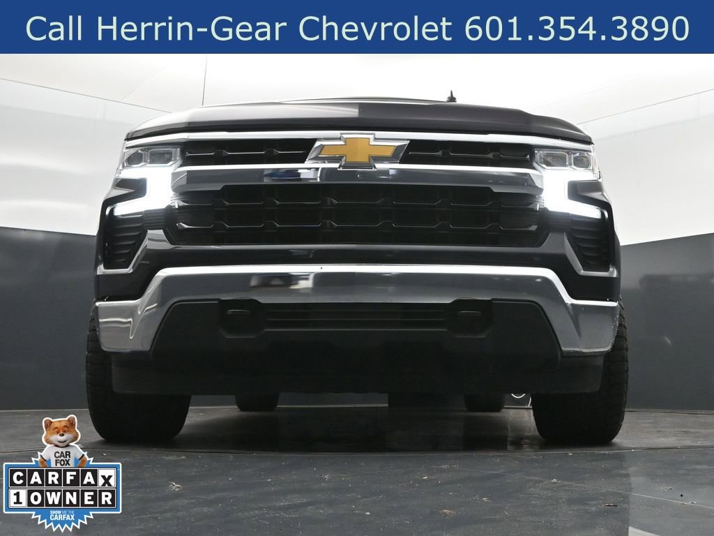Used 2023 Chevrolet Silverado 1500 LT AWD/4WD image 40