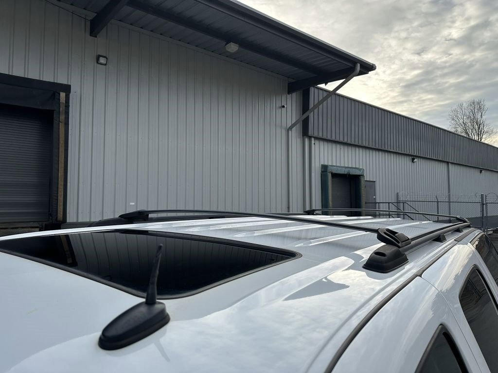 Used 2002 Chevrolet Suburban LT image 8