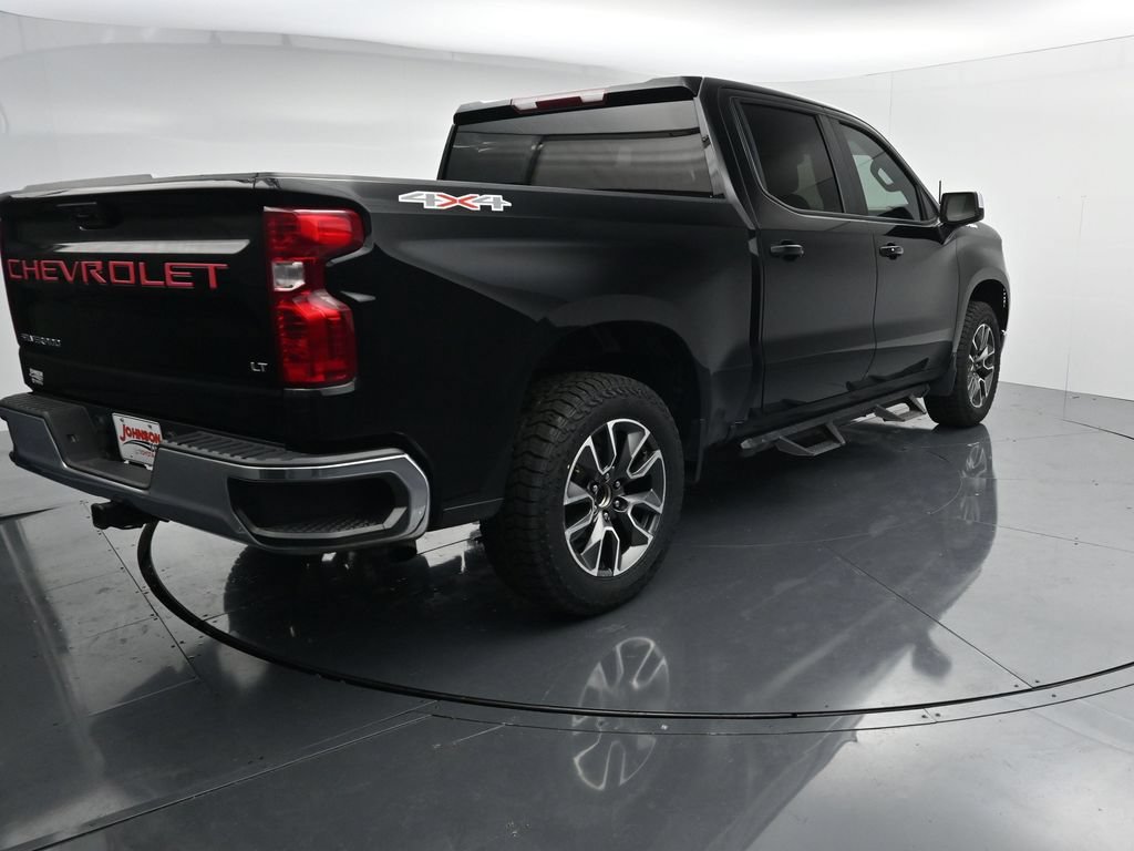 Used 2022 Chevrolet Silverado 1500 LT AWD/4WD image 7