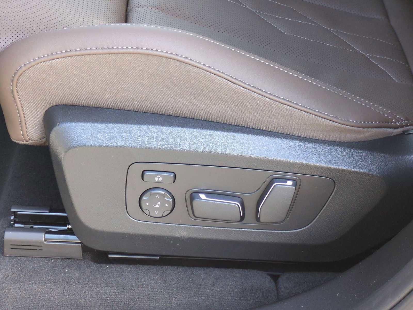 Used 2025 BMW X3 xDrive30i AWD/4WD image 16
