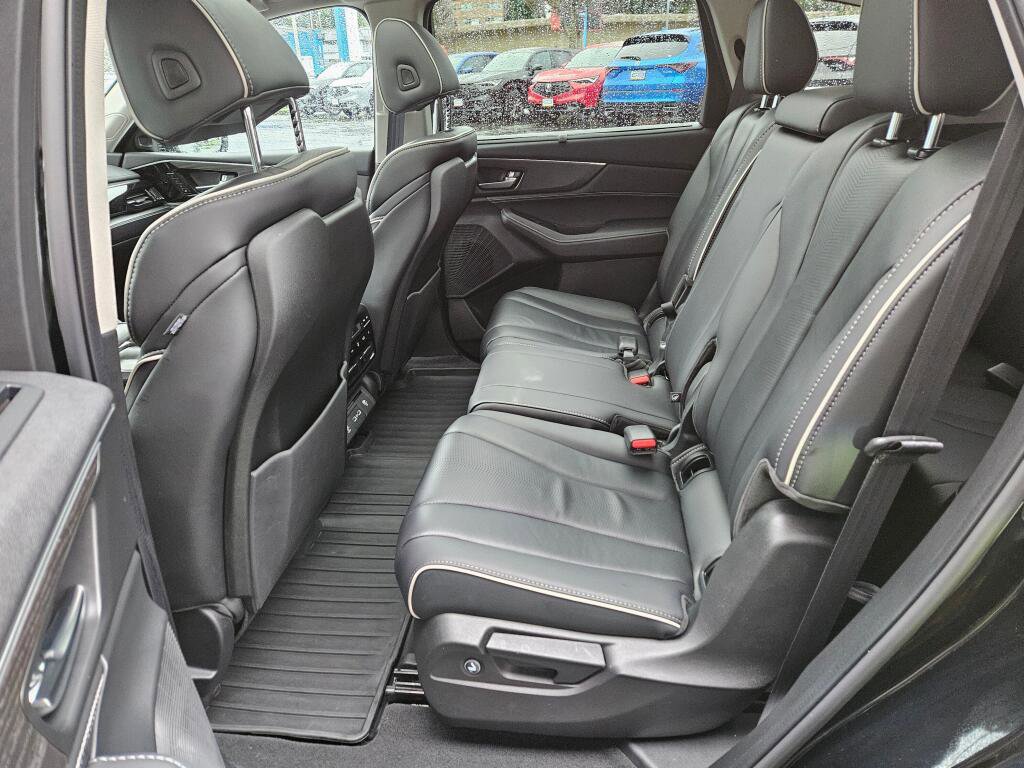 Certified 2023 Acura MDX SH-AWD w/ Advance Package image 19