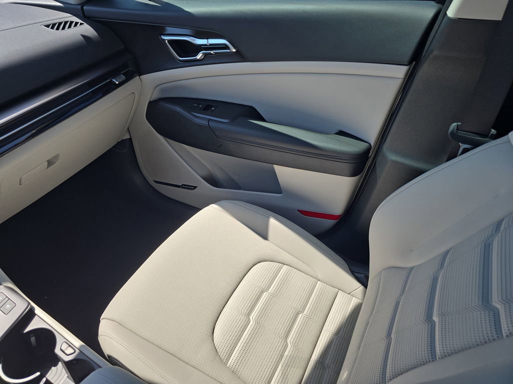 New 2026 Kia Sportage SX AWD/4WD image 16